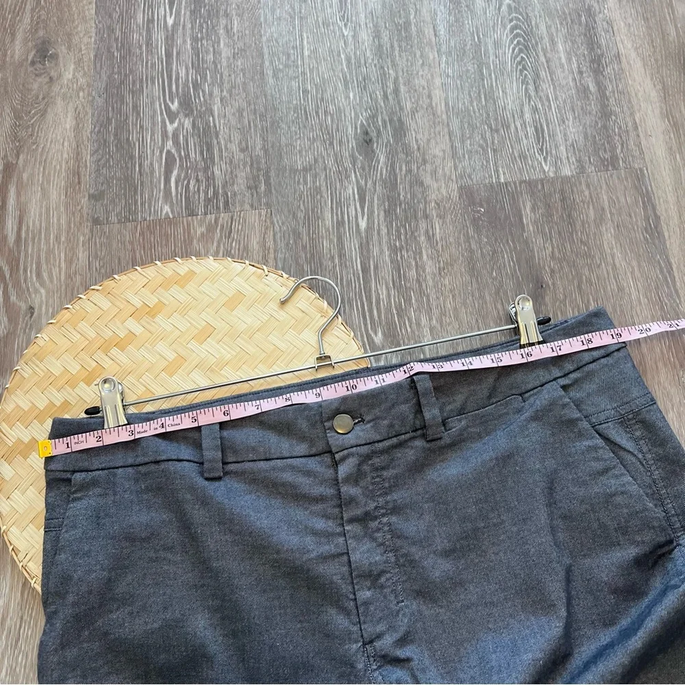 Lululemon mens 10” the works short in blue‎
